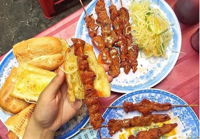 TOP FAMOUS STREET FOOD IN DISTRICT 1